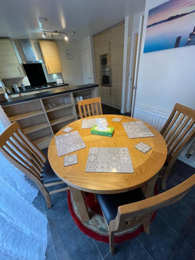Holiday Home In Cardiff. Sleeps 6 外观 照片