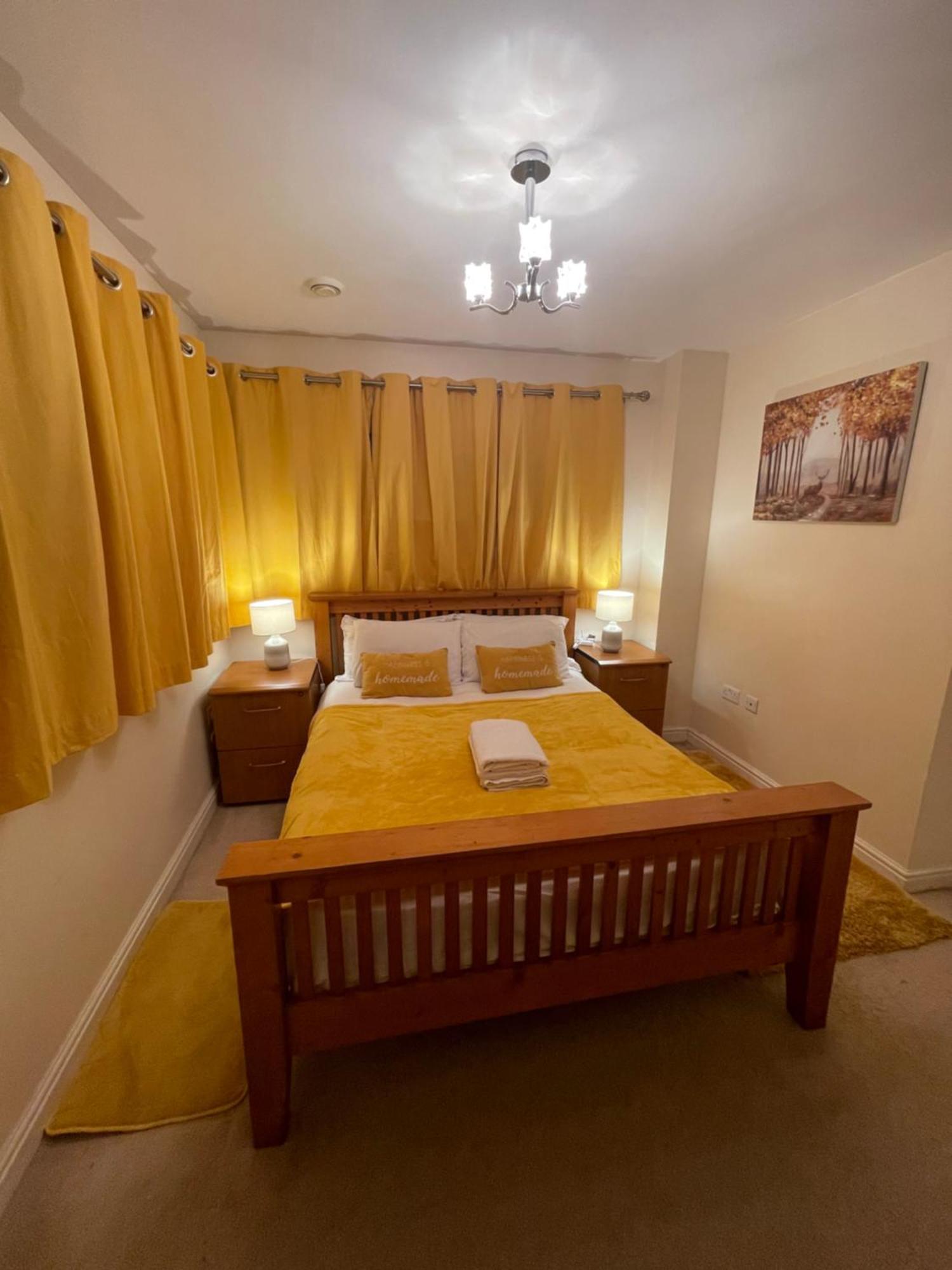 Holiday Home In Cardiff. Sleeps 6 外观 照片