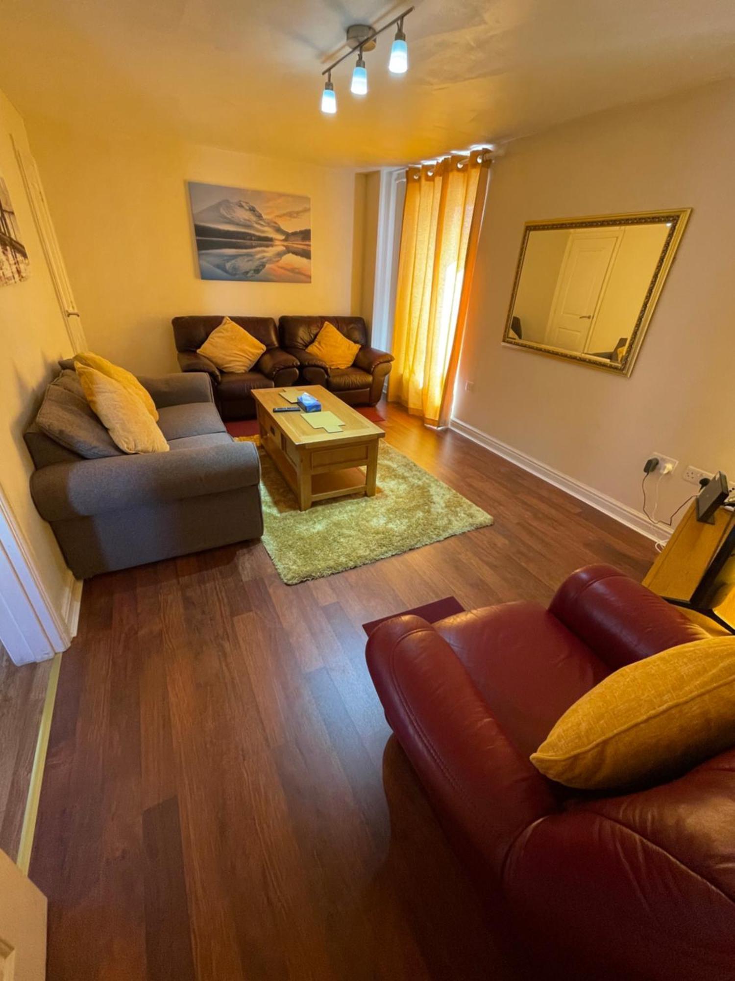 Holiday Home In Cardiff. Sleeps 6 外观 照片